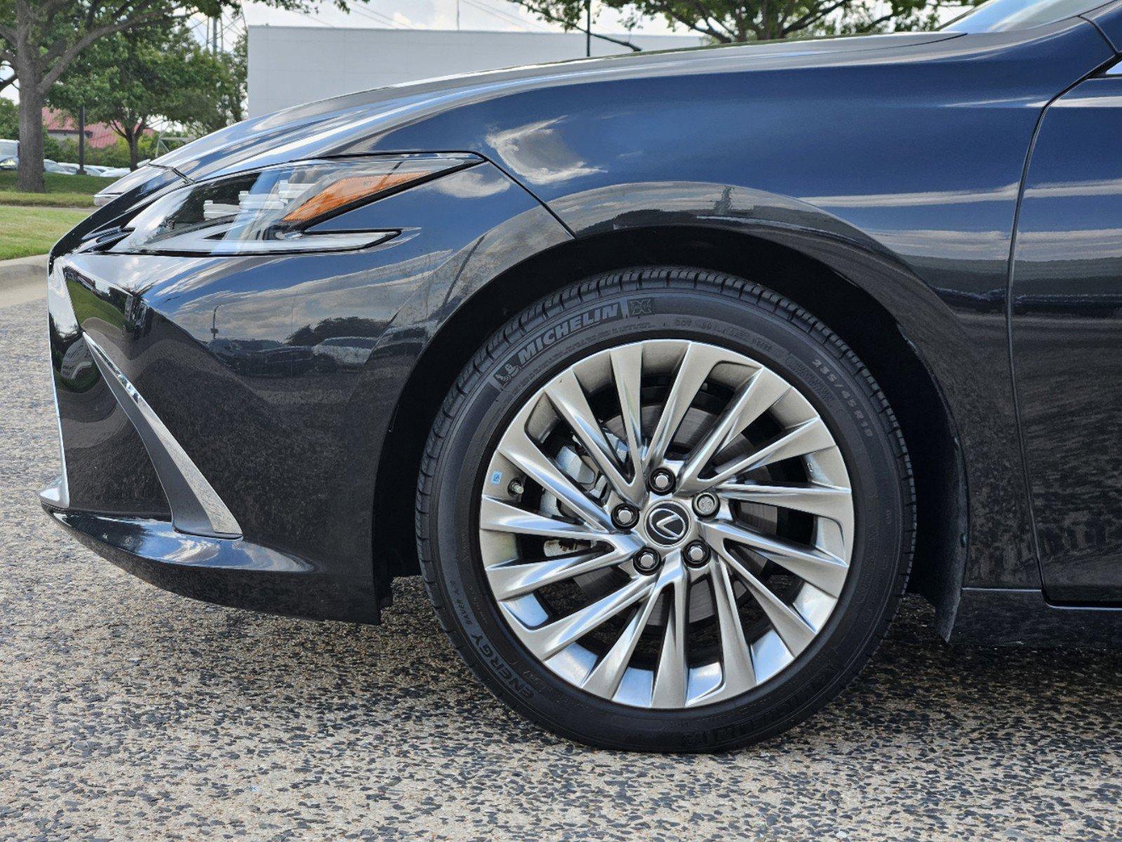 2022 Lexus ES 350 Vehicle Photo in FORT WORTH, TX 76132