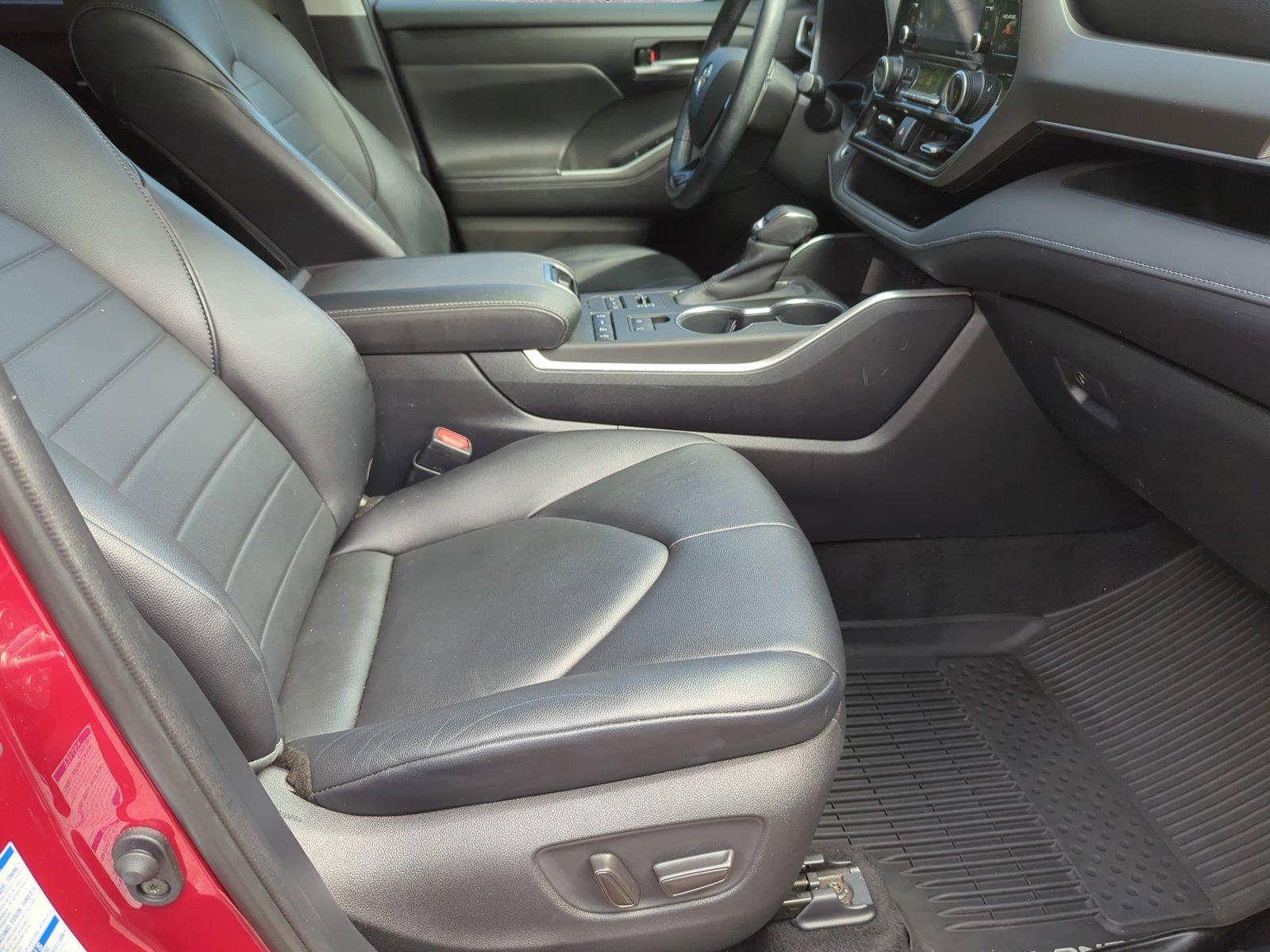 2020 Toyota Highlander Vehicle Photo in Ft. Myers, FL 33907