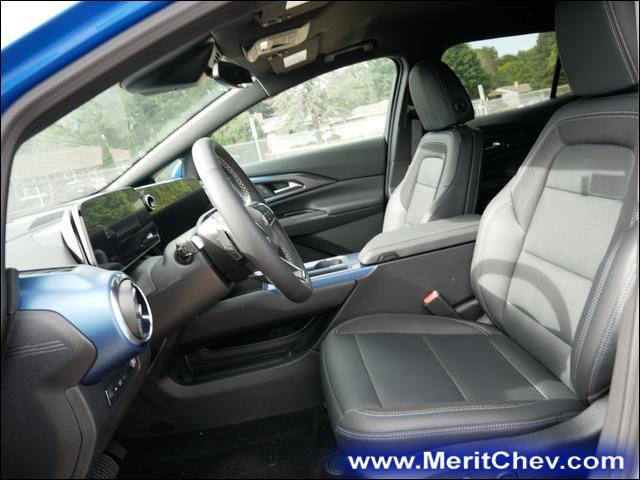 2024 Chevrolet Equinox EV Vehicle Photo in MAPLEWOOD, MN 55119-4794