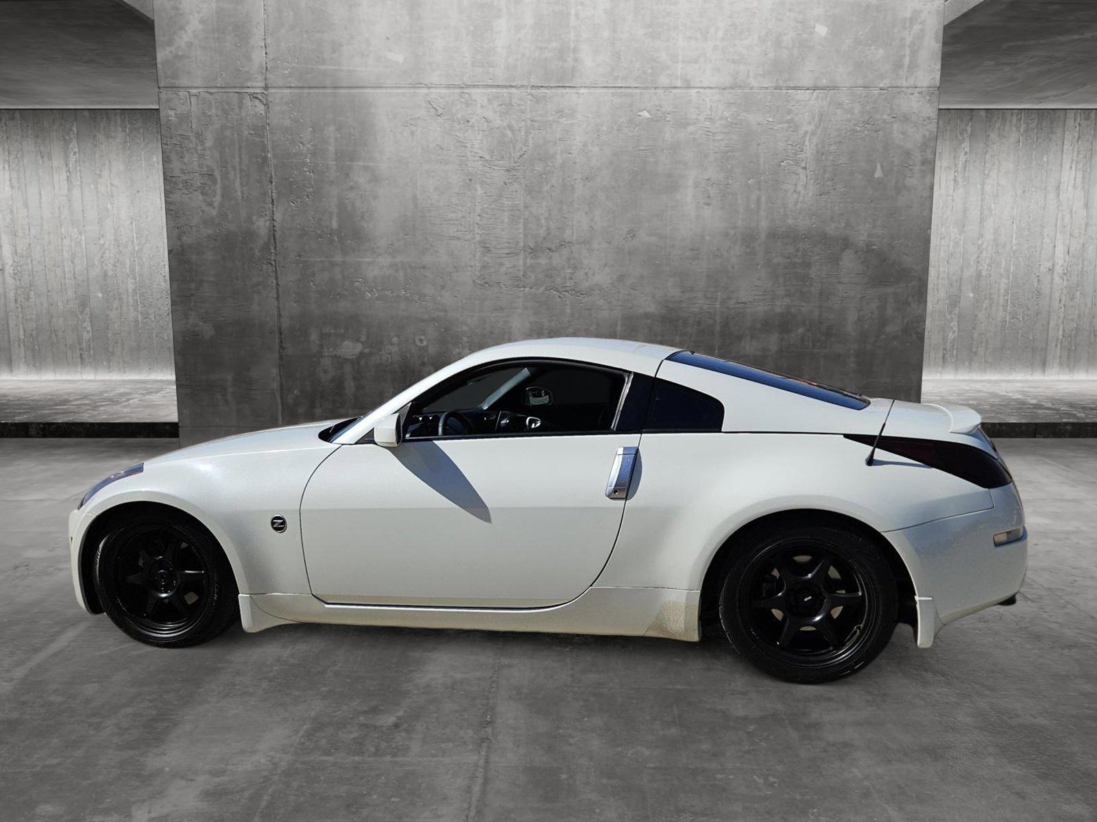 2003 Nissan 350Z Vehicle Photo in NORTH RICHLAND HILLS, TX 76180-7199