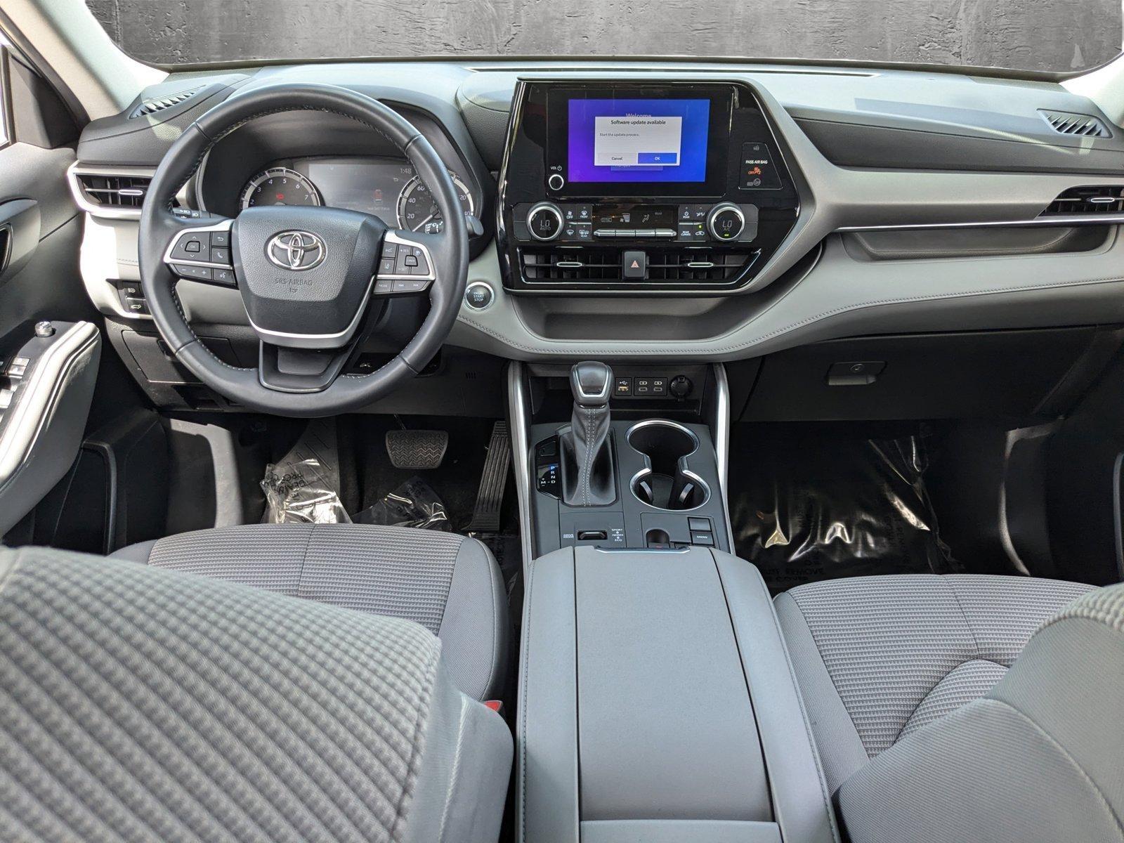 2023 Toyota Highlander Vehicle Photo in Winter Park, FL 32792