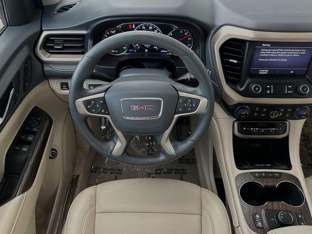 2023 GMC Acadia Vehicle Photo in RIVERSIDE, CA 92504-4106