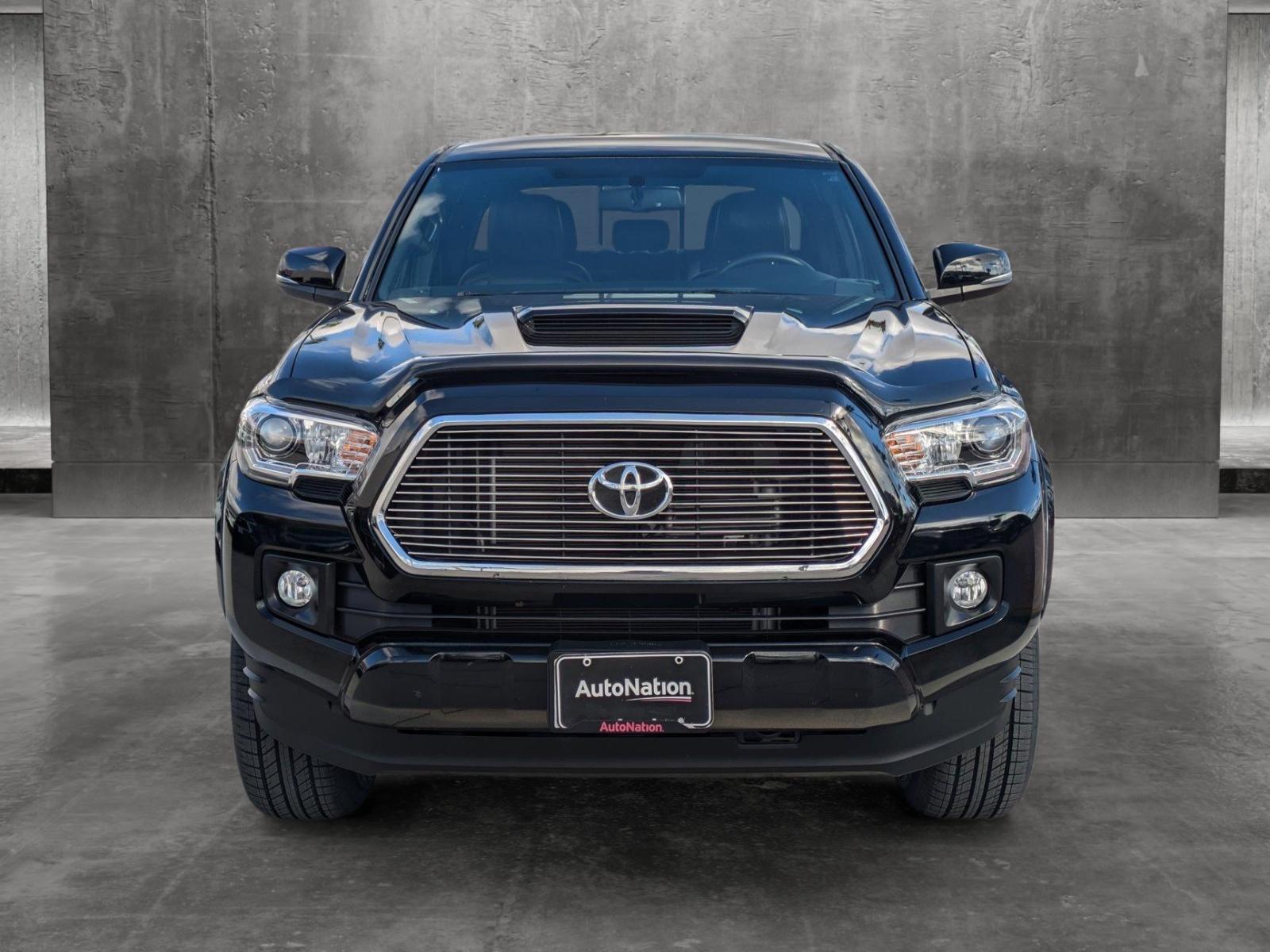 2017 Toyota Tacoma Vehicle Photo in Tustin, CA 92782