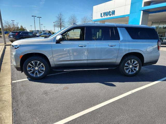 2024 Chevrolet Suburban Vehicle Photo in AUBURN, AL 36830-7007