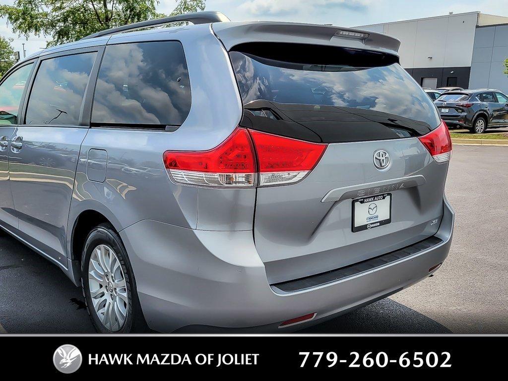 2012 Toyota Sienna Vehicle Photo in Plainfield, IL 60586