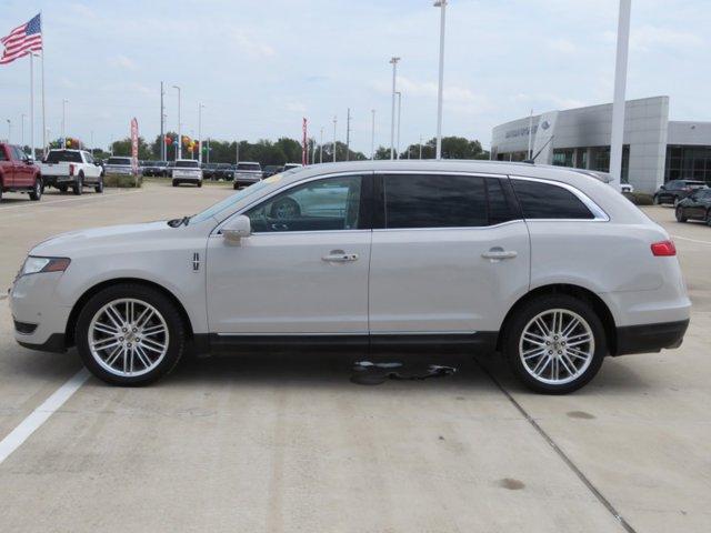 Used 2019 Lincoln MKT Reserve with VIN 2LMHJ5AT6KBL00388 for sale in Temple, TX