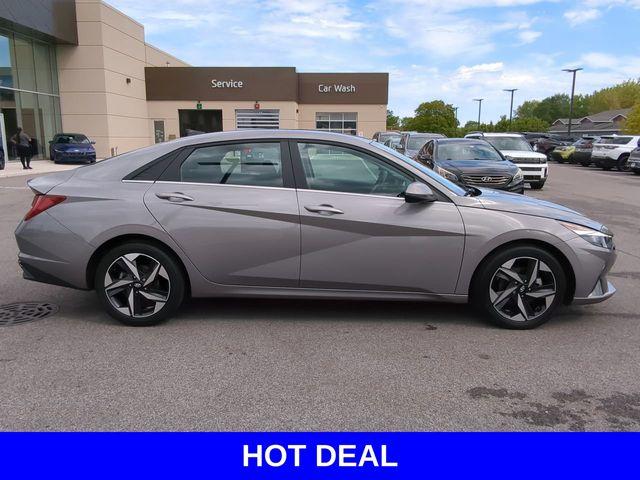 2022 Hyundai ELANTRA Vehicle Photo in Merrillville, IN 46410-5311