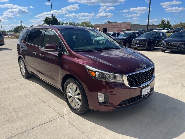 2017 Kia Sedona Vehicle Photo in Peoria, IL 61615