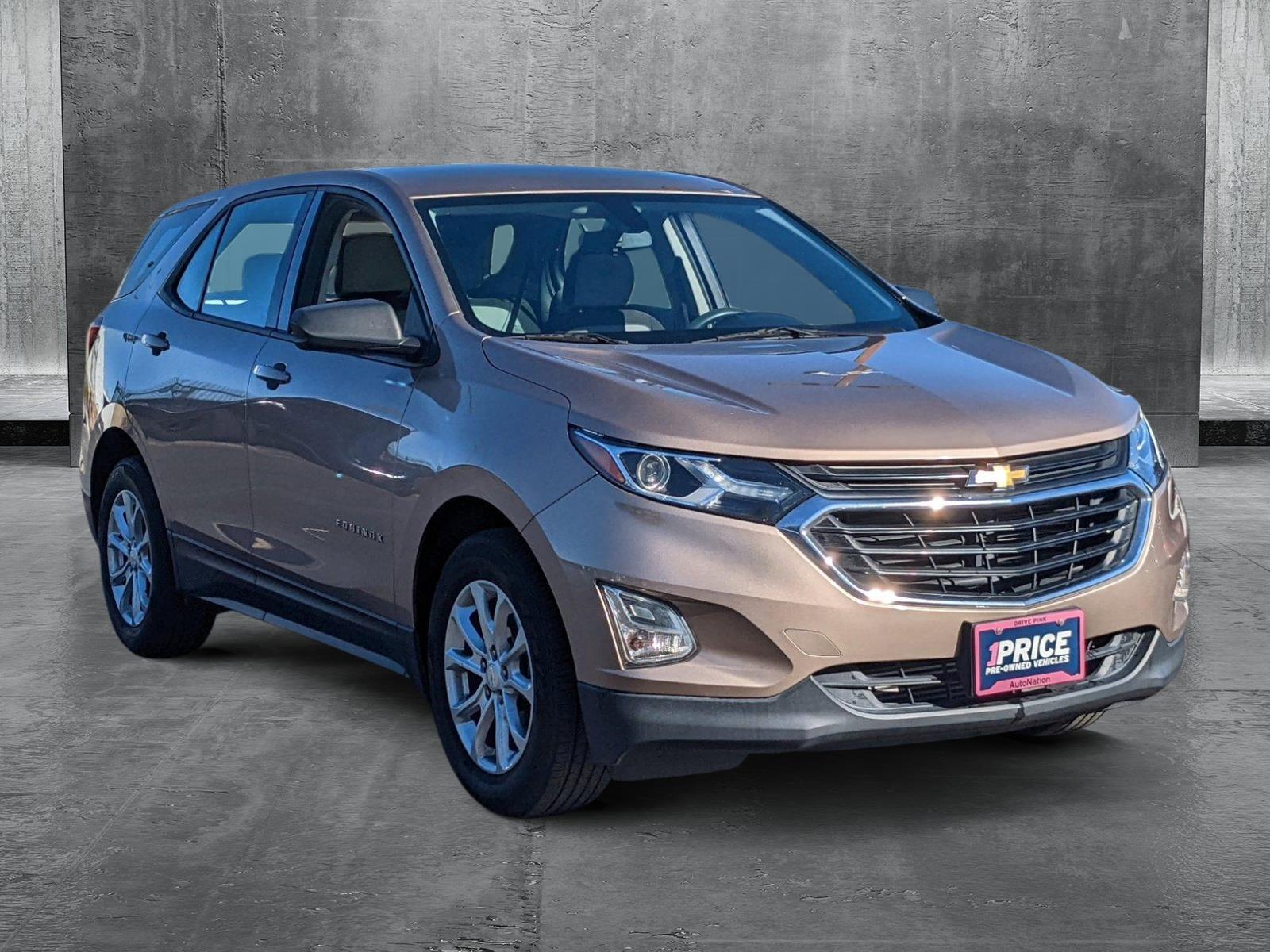 2019 Chevrolet Equinox Vehicle Photo in VALENCIA, CA 91355-1705