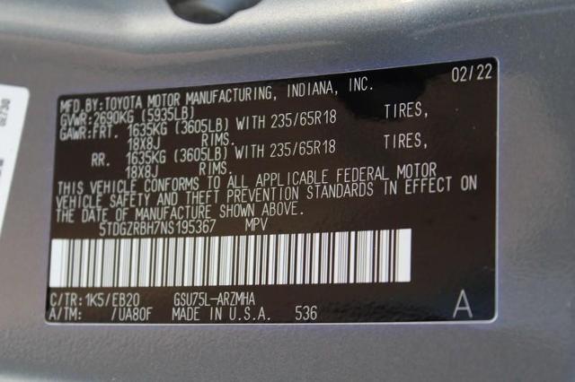 2022 Toyota Highlander Vehicle Photo in Oshkosh, WI 54901