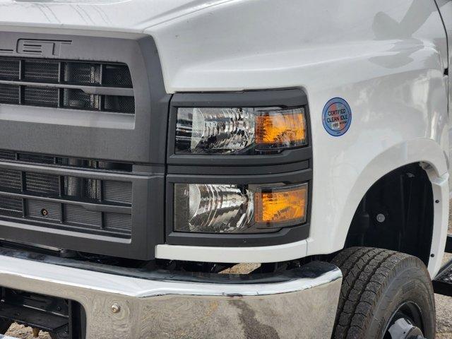 2023 Chevrolet Silverado 5500 HD Vehicle Photo in SUGAR LAND, TX 77478-0000