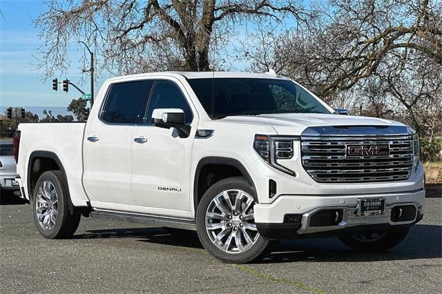 2024 GMC Sierra 1500 Vehicle Photo in ELK GROVE, CA 95757-8703