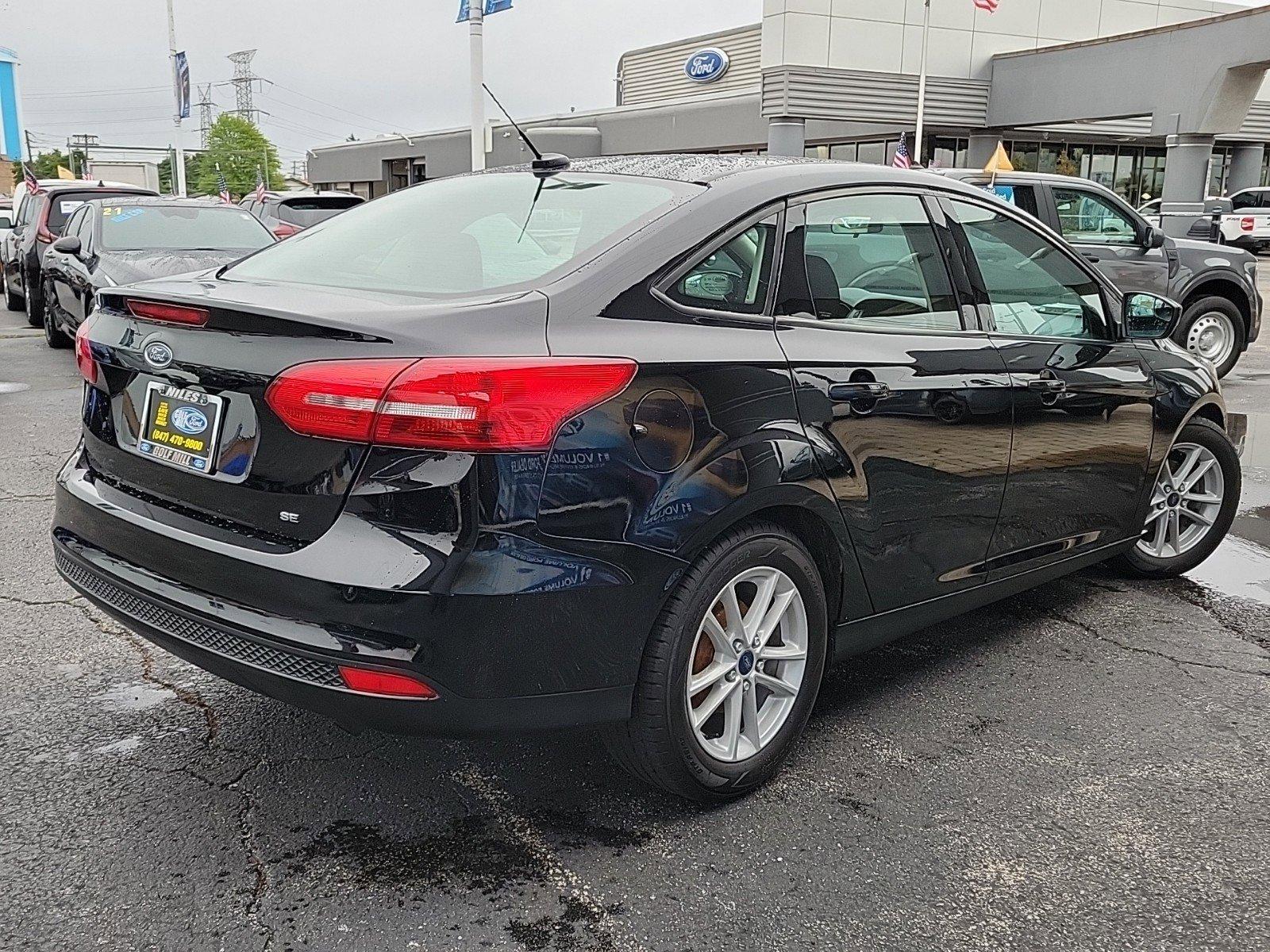 2018 Ford Focus Vehicle Photo in Saint Charles, IL 60174