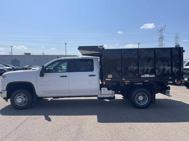 2024 Chevrolet Silverado 3500 HD CC Vehicle Photo in JOLIET, IL 60435-8135