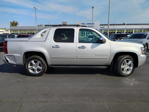 2012 Chevrolet Avalanche Vehicle Photo in GREEN BAY, WI 54304-5303