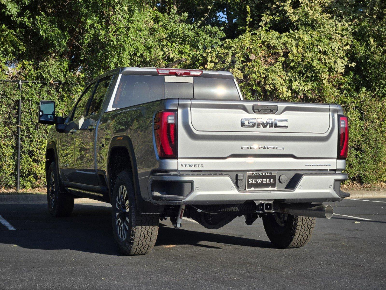 2025 GMC Sierra 2500 HD Vehicle Photo in DALLAS, TX 75209-3016