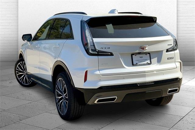 2025 Cadillac XT4 Vehicle Photo in KANSAS CITY, MO 64114-4545