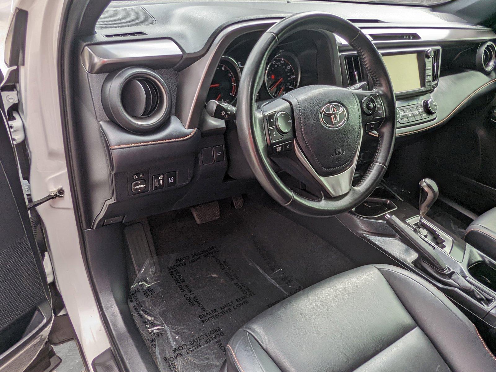 2018 Toyota RAV4 Vehicle Photo in Jacksonville, FL 32256