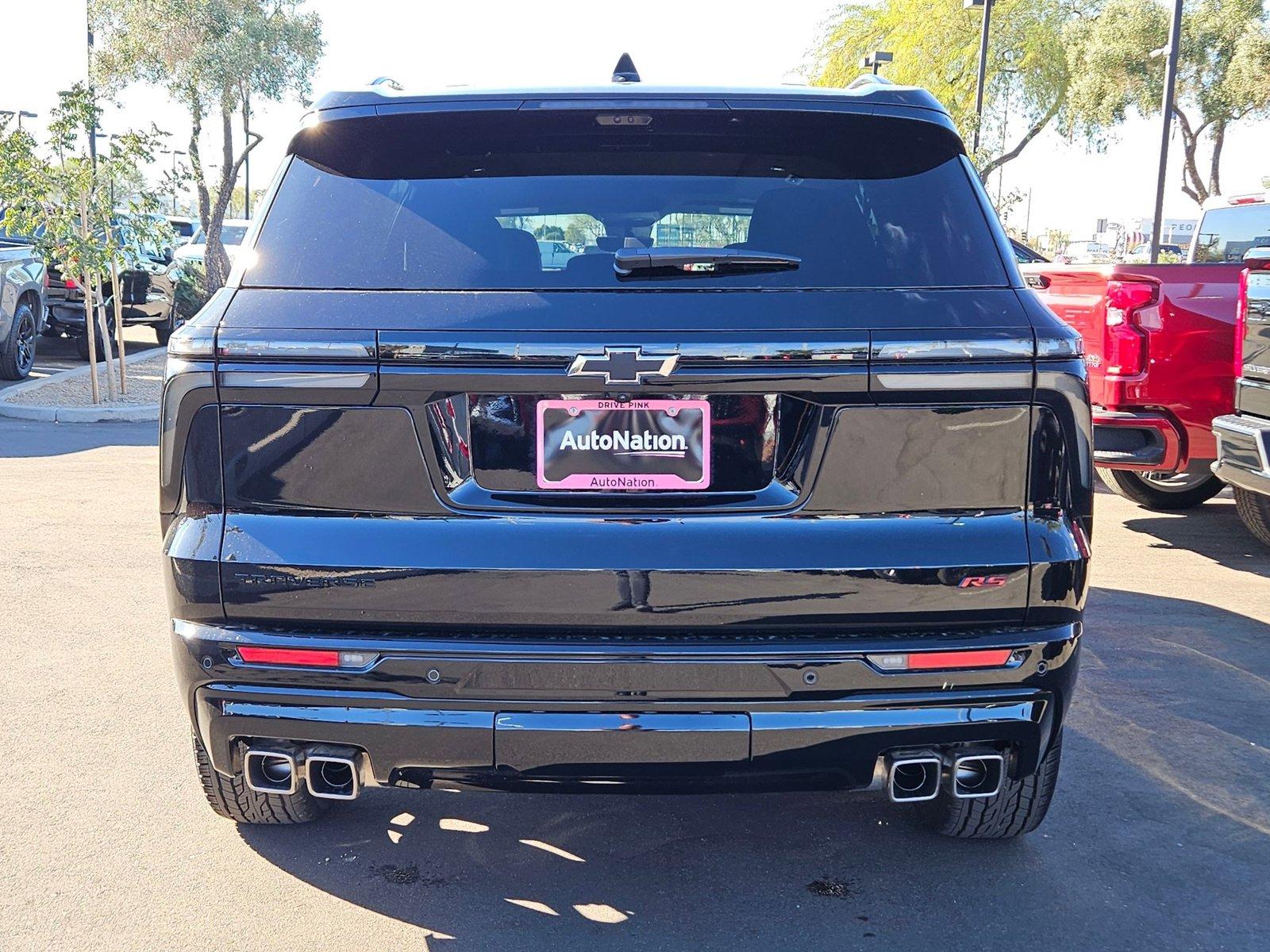 2024 Chevrolet Traverse Vehicle Photo in PEORIA, AZ 85382-3715