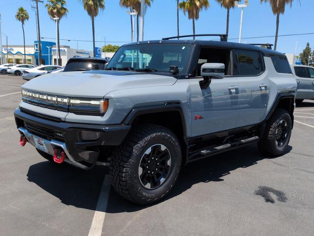 2024 GMC HUMMER EV SUV Vehicle Photo in ANAHEIM, CA 92806-5612