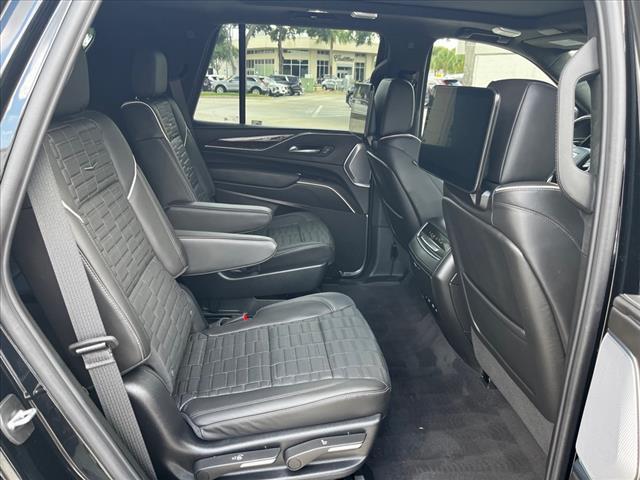 2024 Cadillac Escalade Vehicle Photo in TAMPA, FL 33612-3404