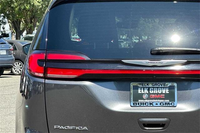 2022 Chrysler Pacifica Vehicle Photo in ELK GROVE, CA 95757-8703