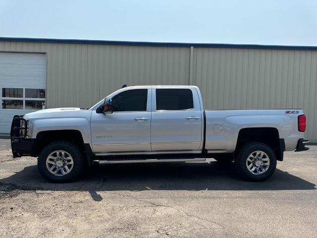 Used 2019 Chevrolet Silverado 2500HD LTZ with VIN 1GC1KTEY8KF248592 for sale in Scott City, KS