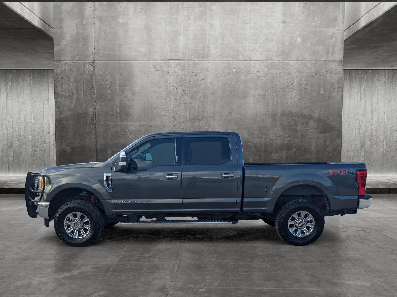 2017 Ford Super Duty F-250 SRW Vehicle Photo in Corpus Christi, TX 78415