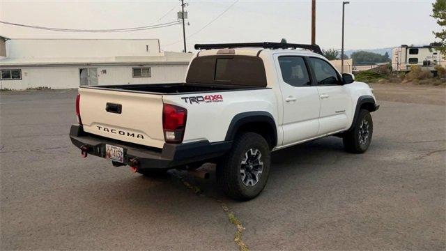 2018 Toyota Tacoma Vehicle Photo in BEND, OR 97701-5133