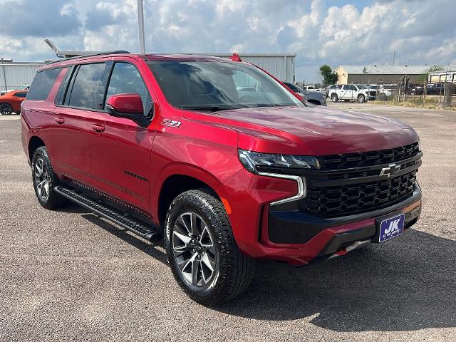 2023 Chevrolet Suburban Vehicle Photo in NEDERLAND, TX 77627-8017