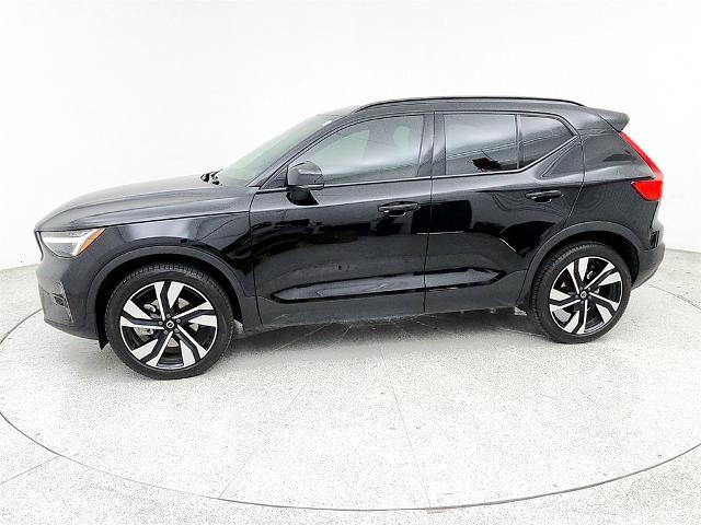 2024 Volvo XC40 Vehicle Photo in Grapevine, TX 76051