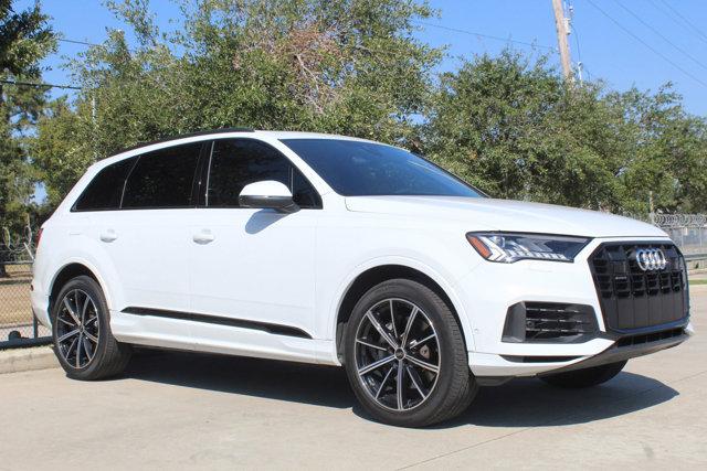 2023 Audi Q7 Vehicle Photo in HOUSTON, TX 77090