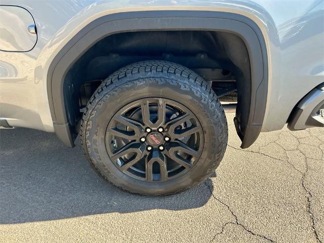 2025 GMC Sierra 1500 Vehicle Photo in GOODYEAR, AZ 85338-1310