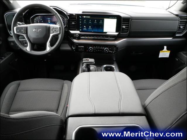 2025 Chevrolet Silverado 1500 Vehicle Photo in MAPLEWOOD, MN 55119-4794