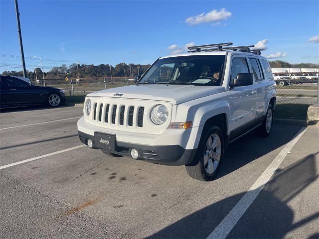 2016 Jeep Patriot Vehicle Photo in ALCOA, TN 37701-3235