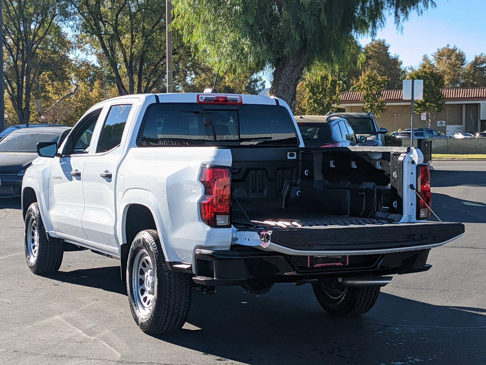 2024 Chevrolet Colorado Vehicle Photo in VALENCIA, CA 91355-1705