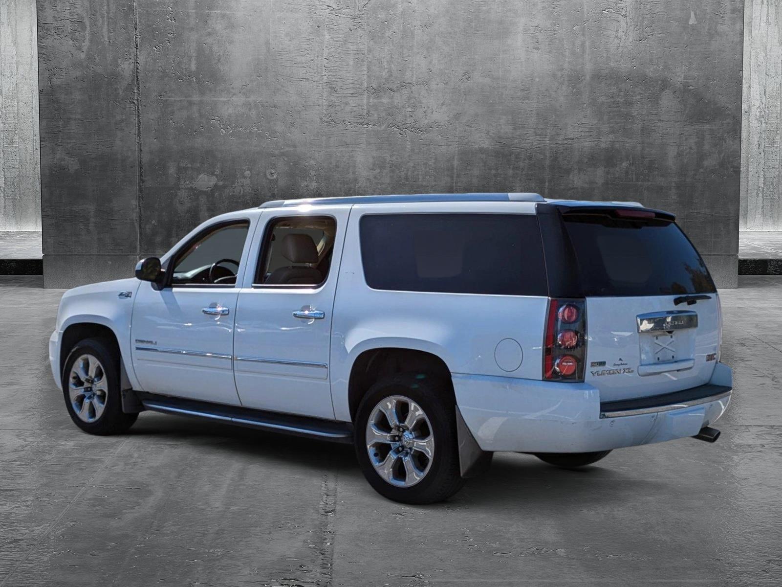 2012 GMC Yukon XL Vehicle Photo in Clearwater, FL 33761