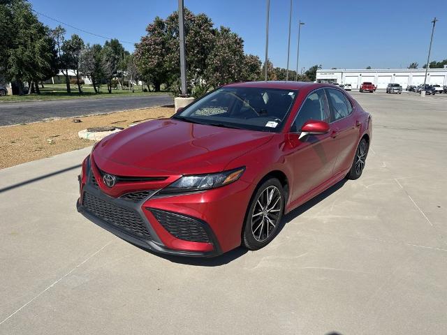 2021 Toyota Camry Vehicle Photo in PAMPA, TX 79065-5201