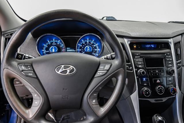 2014 Hyundai SONATA Vehicle Photo in Akron, OH 44312