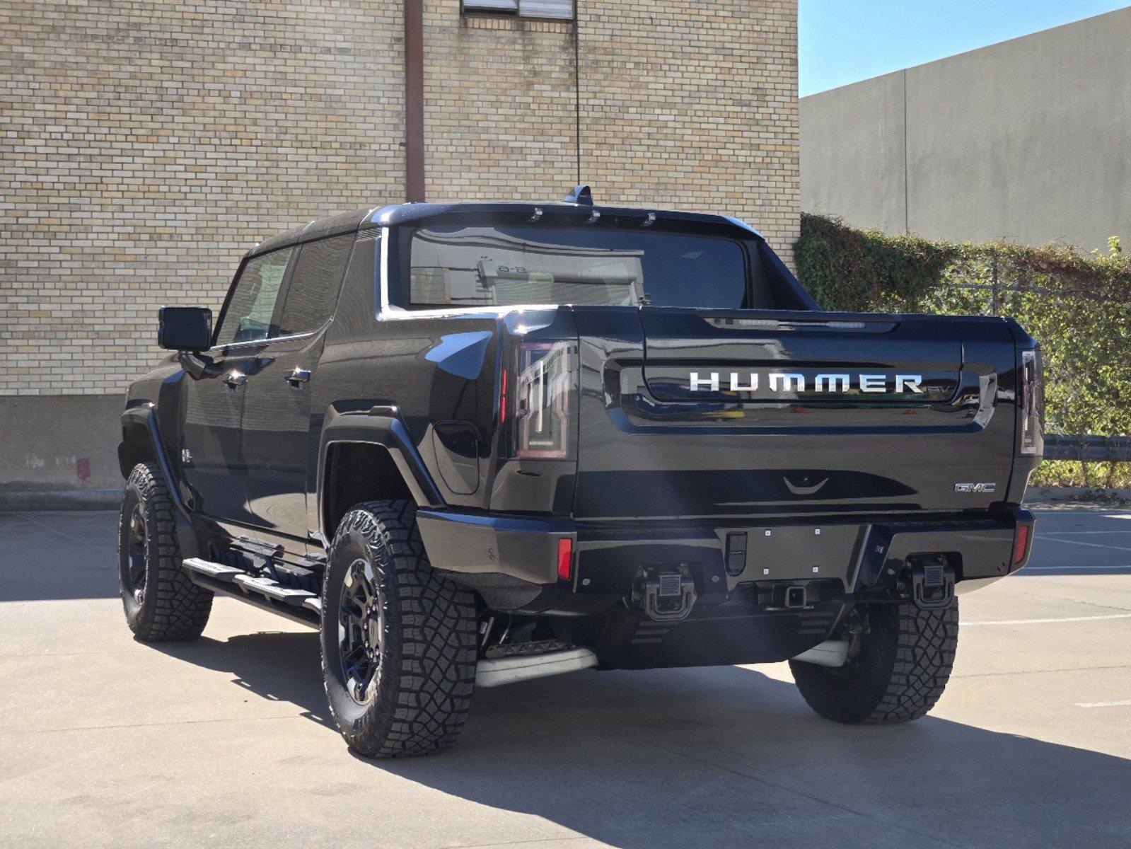 2024 GMC HUMMER EV Pickup Vehicle Photo in DALLAS, TX 75209-3016