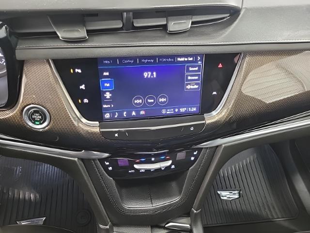 2024 Cadillac XT6 Vehicle Photo in NEENAH, WI 54956-2243