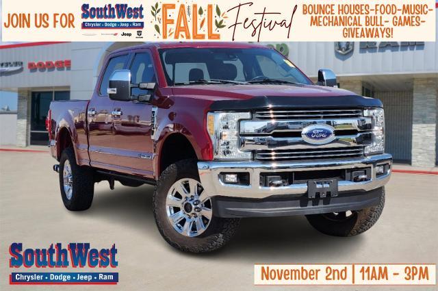 2017 Ford Super Duty F-250 SRW Vehicle Photo in Cleburne, TX 76033