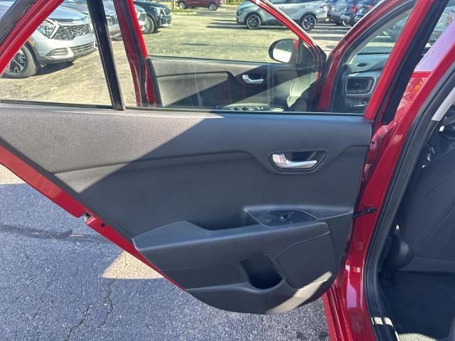 2020 Kia Rio 5-Door Vehicle Photo in Canton, MI 48188