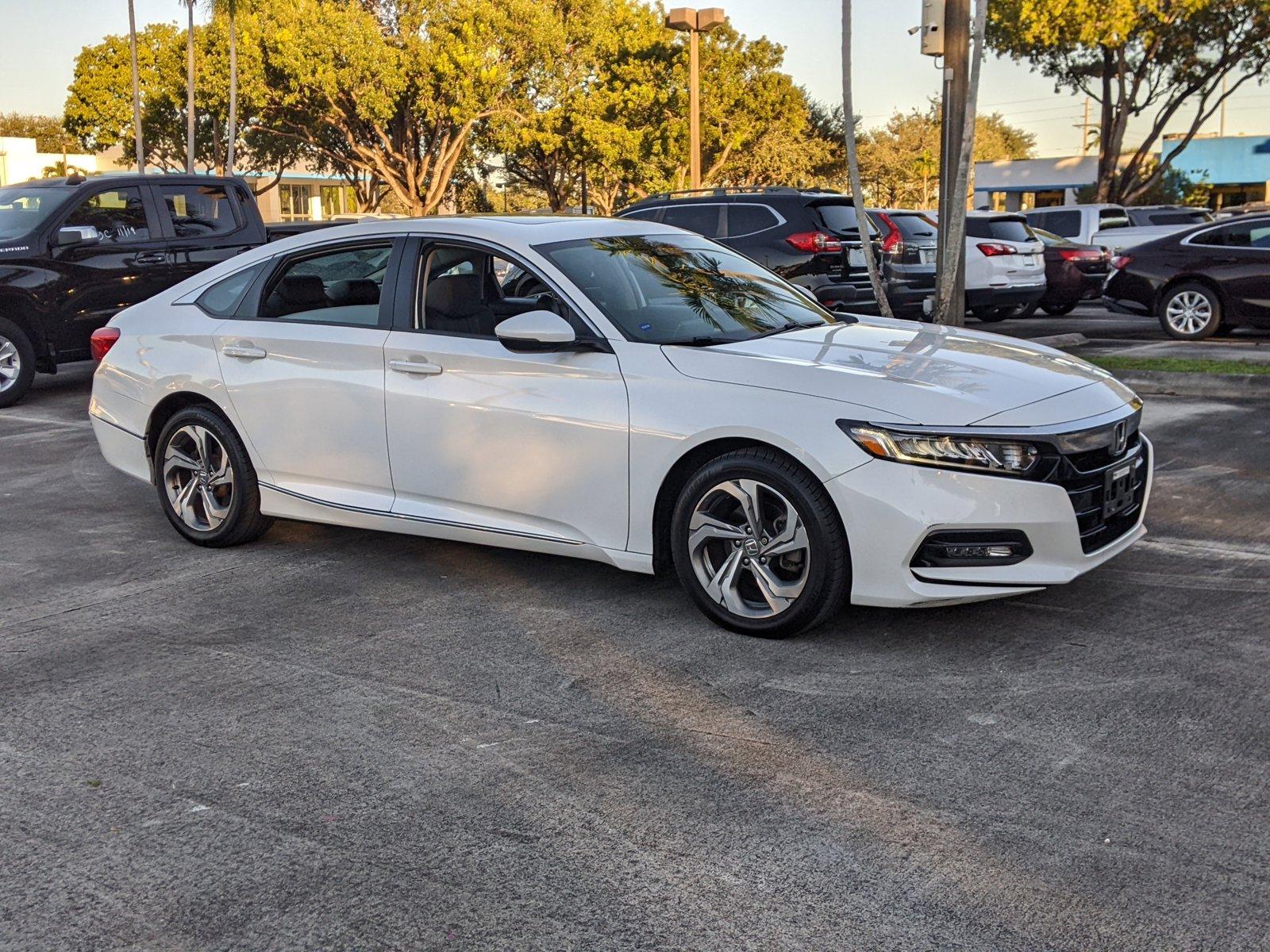 2018 Honda Accord Sedan Vehicle Photo in PEMBROKE PINES, FL 33024-6534