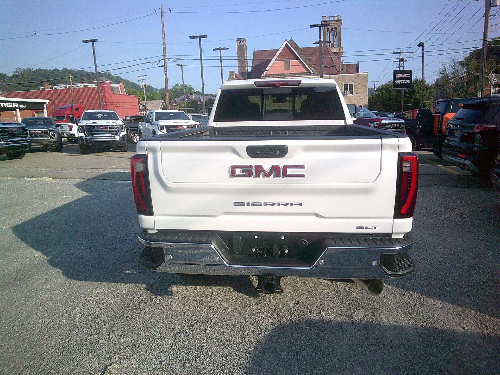 2024 GMC Sierra 2500 HD Vehicle Photo in KITTANNING, PA 16201-1536