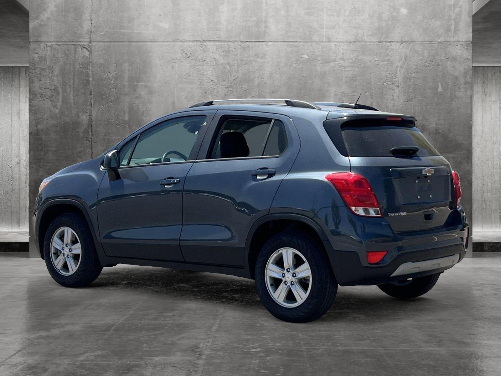 2022 Chevrolet Trax Vehicle Photo in VALENCIA, CA 91355-1705