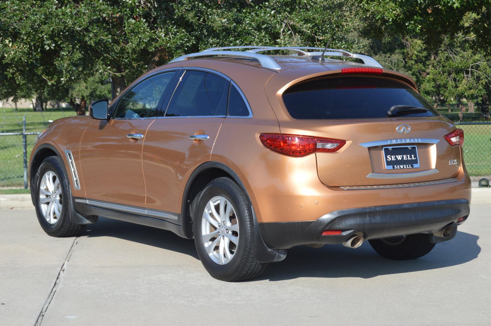 2010 INFINITI FX35 Vehicle Photo in Houston, TX 77090