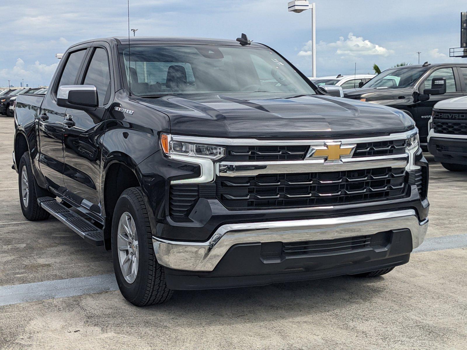 2024 Chevrolet Silverado 1500 Vehicle Photo in MIAMI, FL 33172-3015