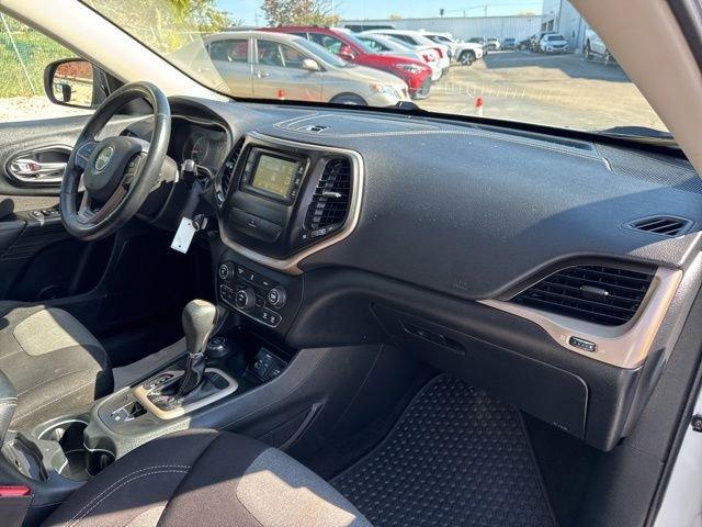 2014 Jeep Cherokee Vehicle Photo in MEDINA, OH 44256-9631