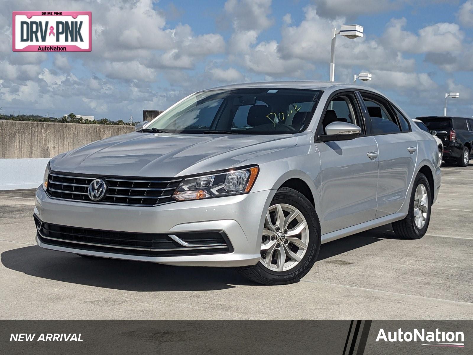 2018 Volkswagen Passat Vehicle Photo in MIAMI, FL 33172-3015